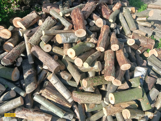 Elbląg Witam sprzedam drewno gałęziówka i grubsze cięte na wymiar 27 - 30 cm cena 170 zł za metr układamy na palecie
